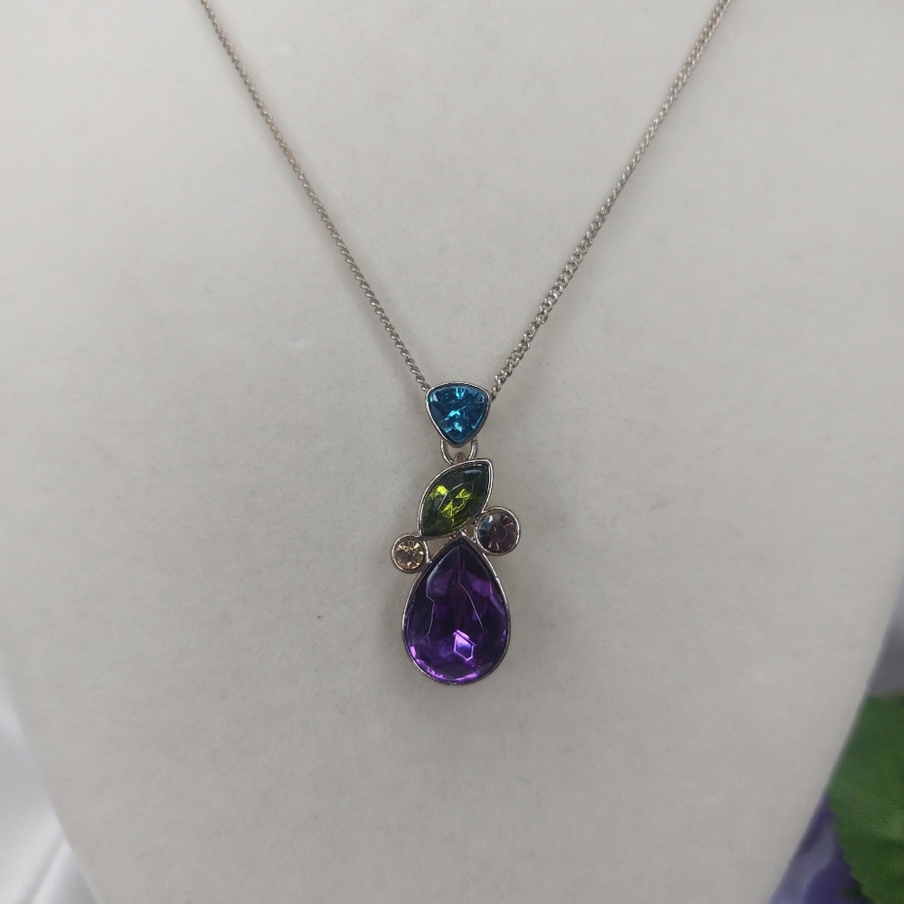 AVON Necklace Purple Pendant Gold Tone Rhinestones Colorful 18'' Vintage